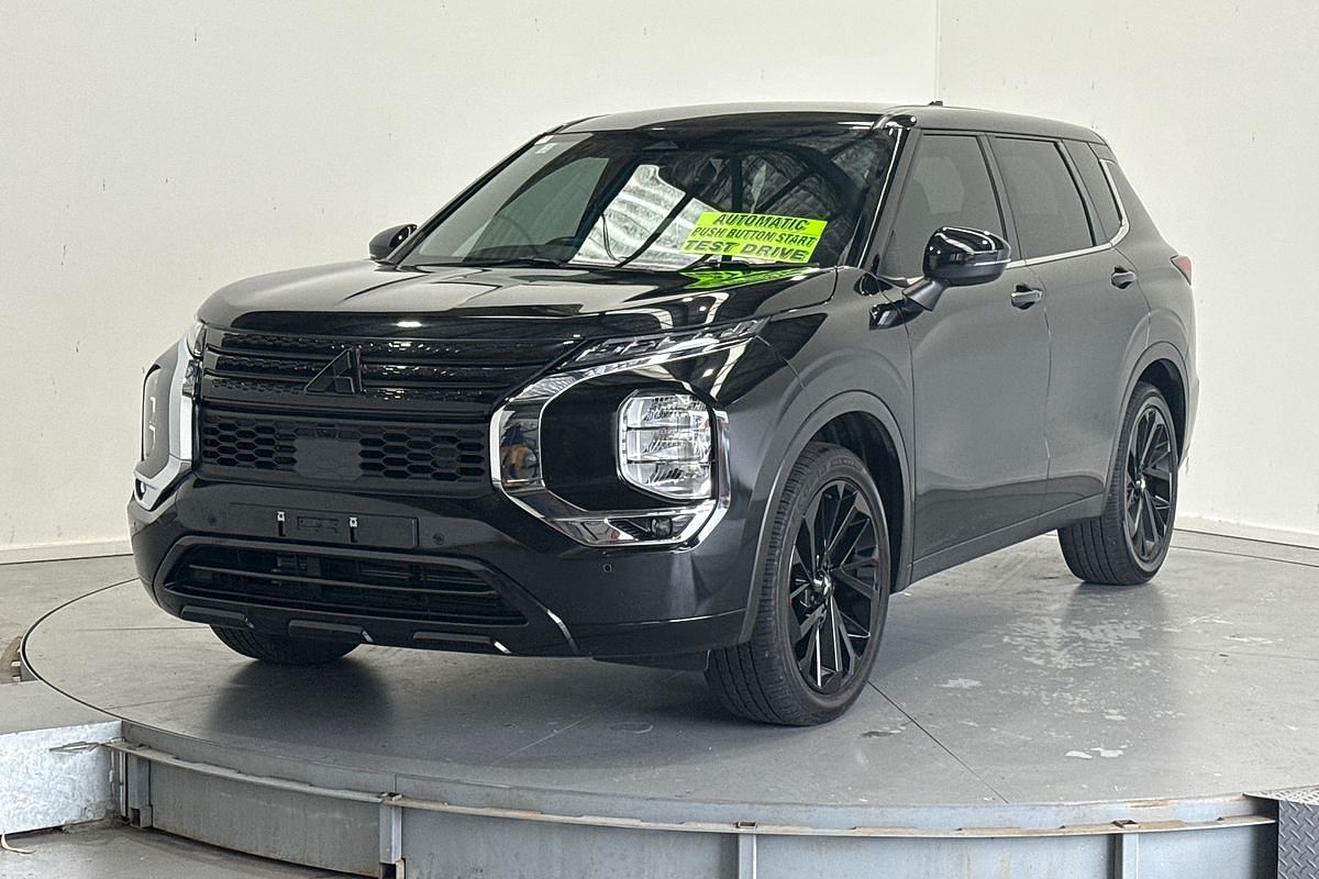 2023 Mitsubishi Outlander LS ZM