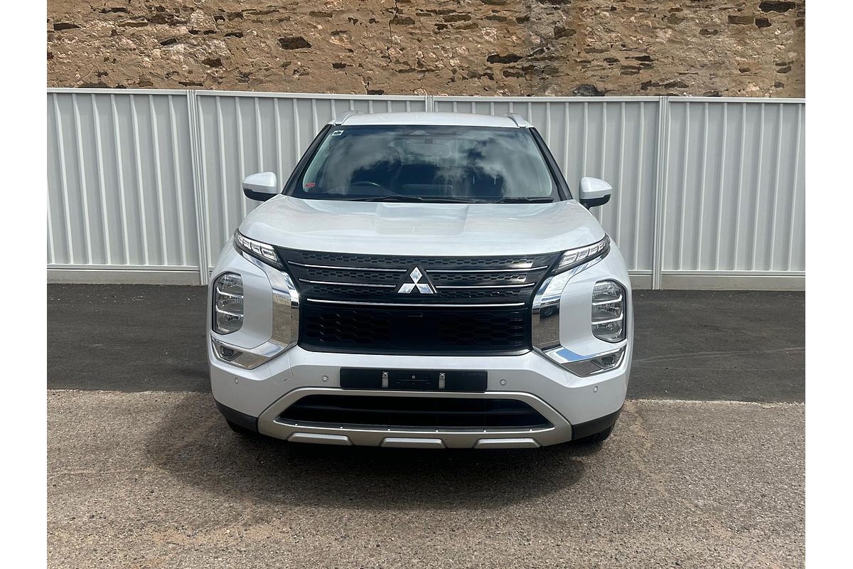 2022 Mitsubishi Outlander LS ZM