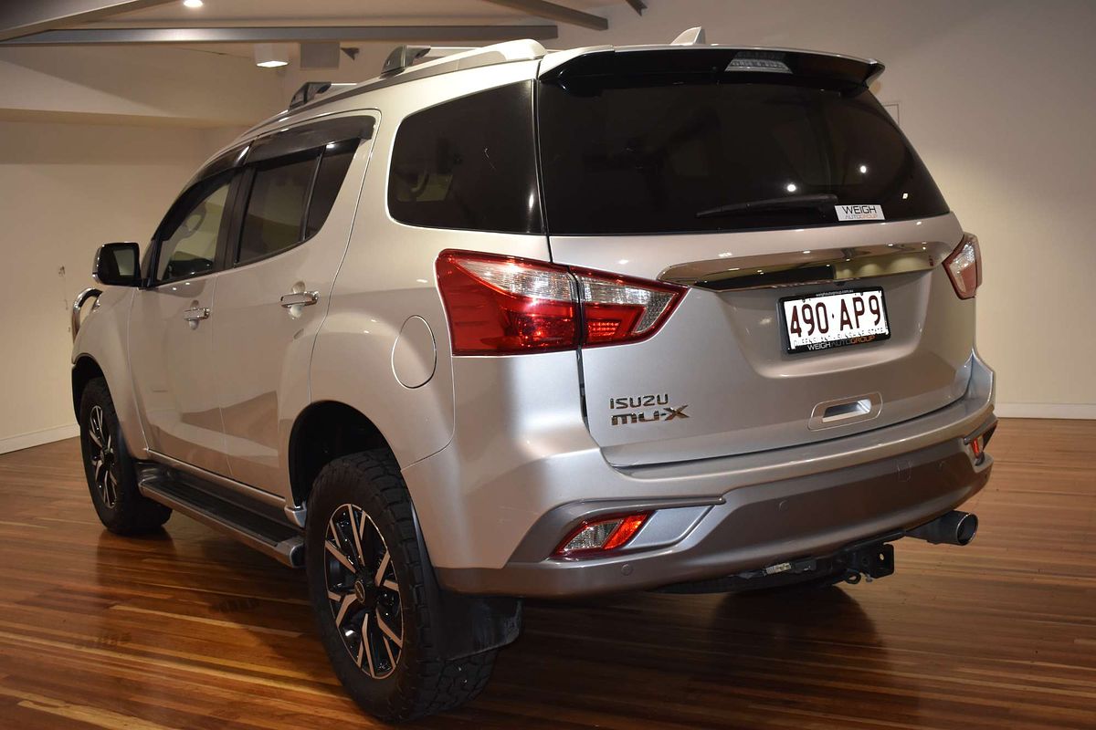 2020 Isuzu MU-X LS-T