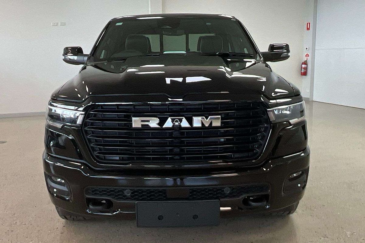 2025 RAM 1500 Laramie Sport Hurricane SO RamBox DT 4X4 SWB