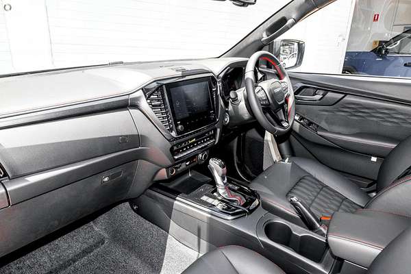 2025 Isuzu D-MAX X-TERRAIN 4X4 thumb-3