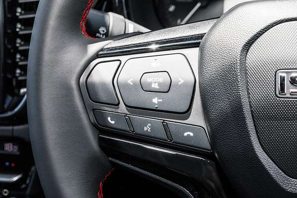 2025 Isuzu D-MAX X-TERRAIN 4X4 thumb-8