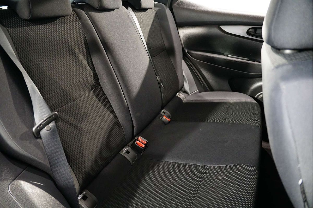 2015 Nissan QASHQAI ST J11