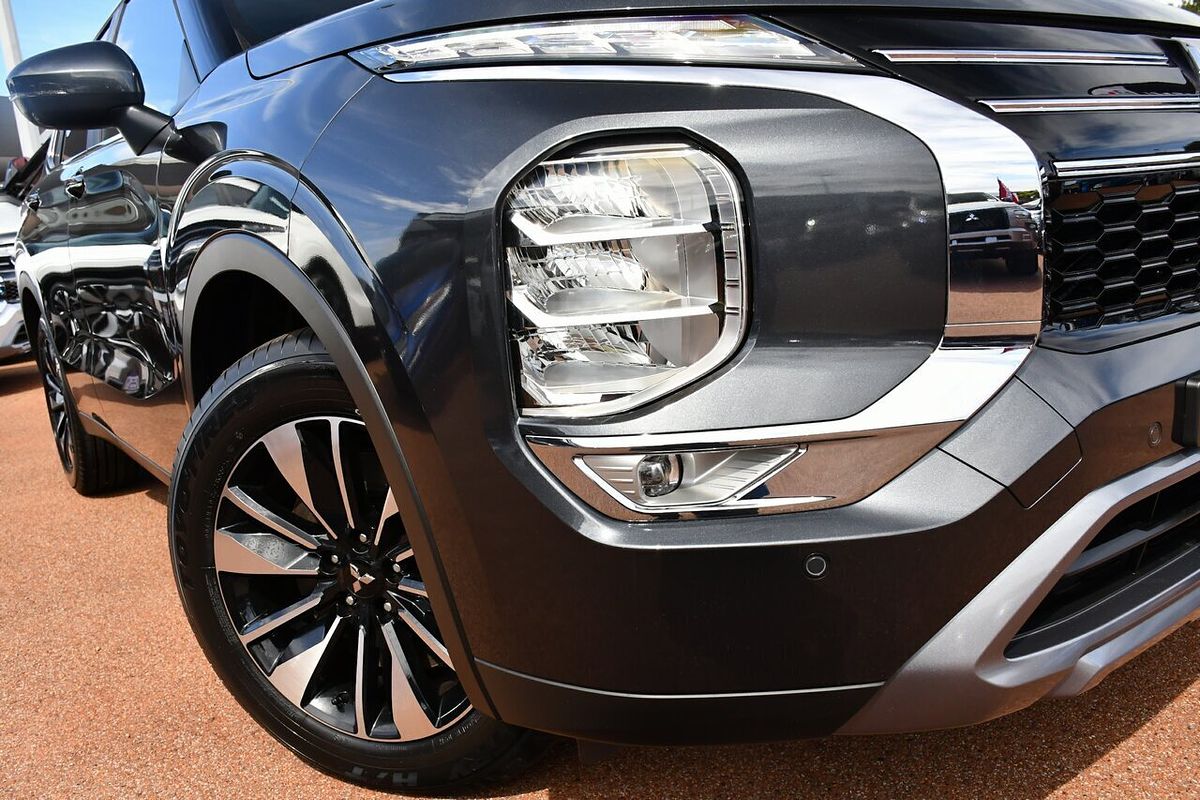 2025 Mitsubishi Outlander LS ZM