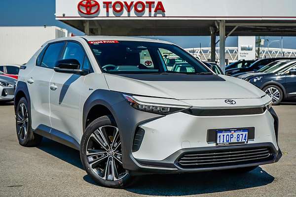 2024 Toyota bZ4X XEAM10R