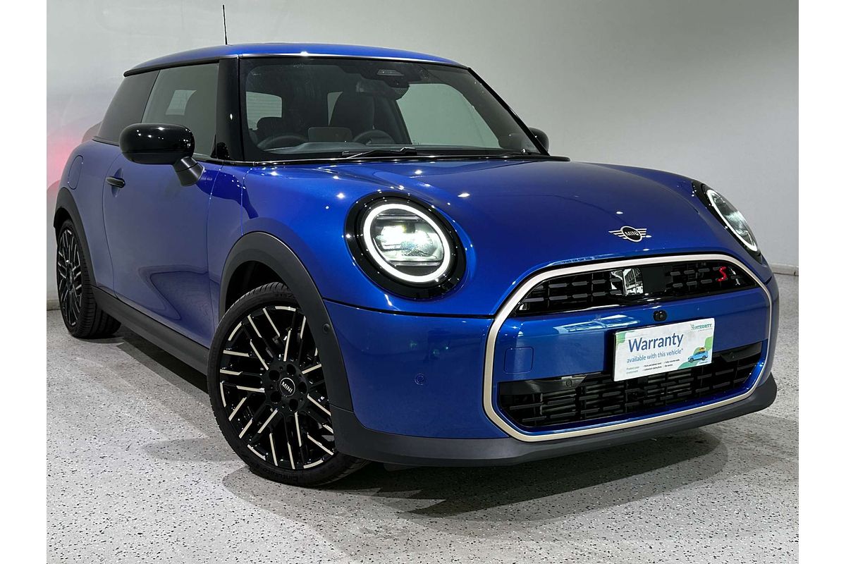 2024 MINI Cooper S Favoured F65