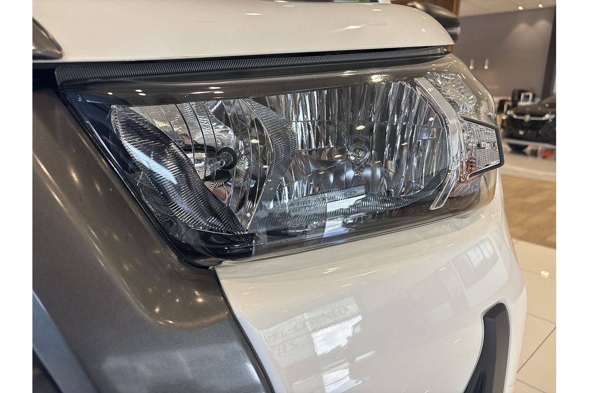 2020 Toyota Hilux SR GUN126R 4X4