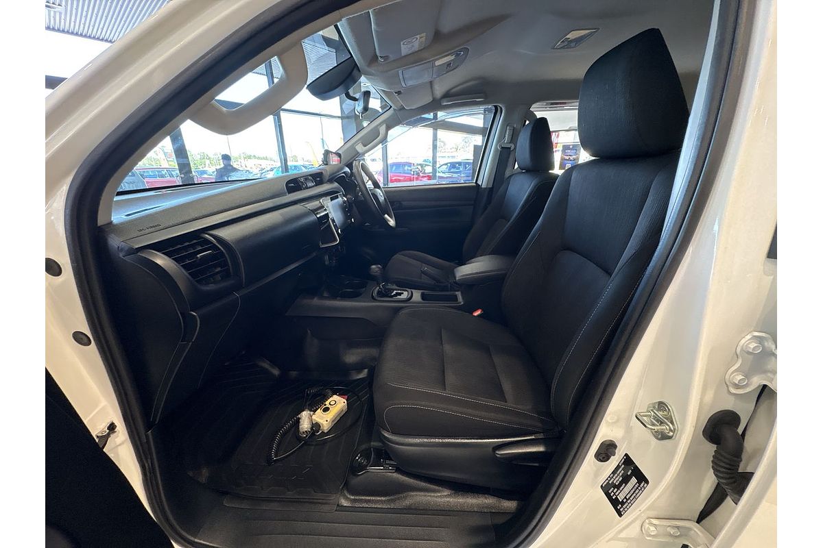 2020 Toyota Hilux SR GUN126R 4X4