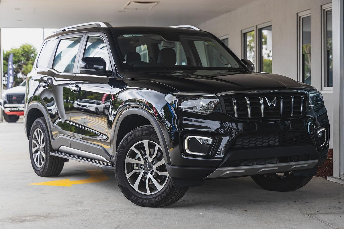 2024 Mahindra Scorpio Z8L