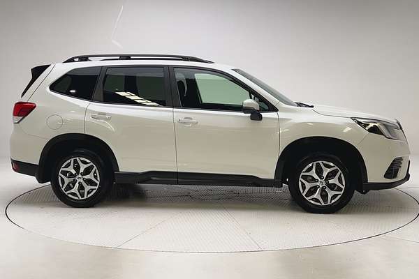 2024 Subaru Forester 2.5i S5 thumb-8