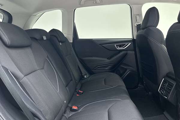 2024 Subaru Forester 2.5i S5 thumb-11