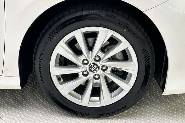 2022 Toyota Camry Ascent AXVH70R thumb-9