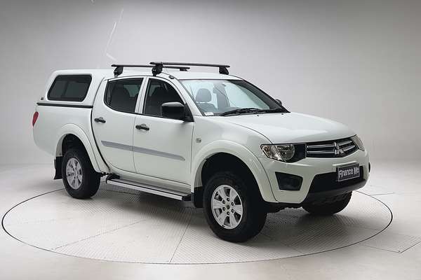 2014 Mitsubishi Triton GLX MN 4X4 thumb-1