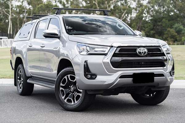 2022 Toyota Hilux SR5 GUN126R