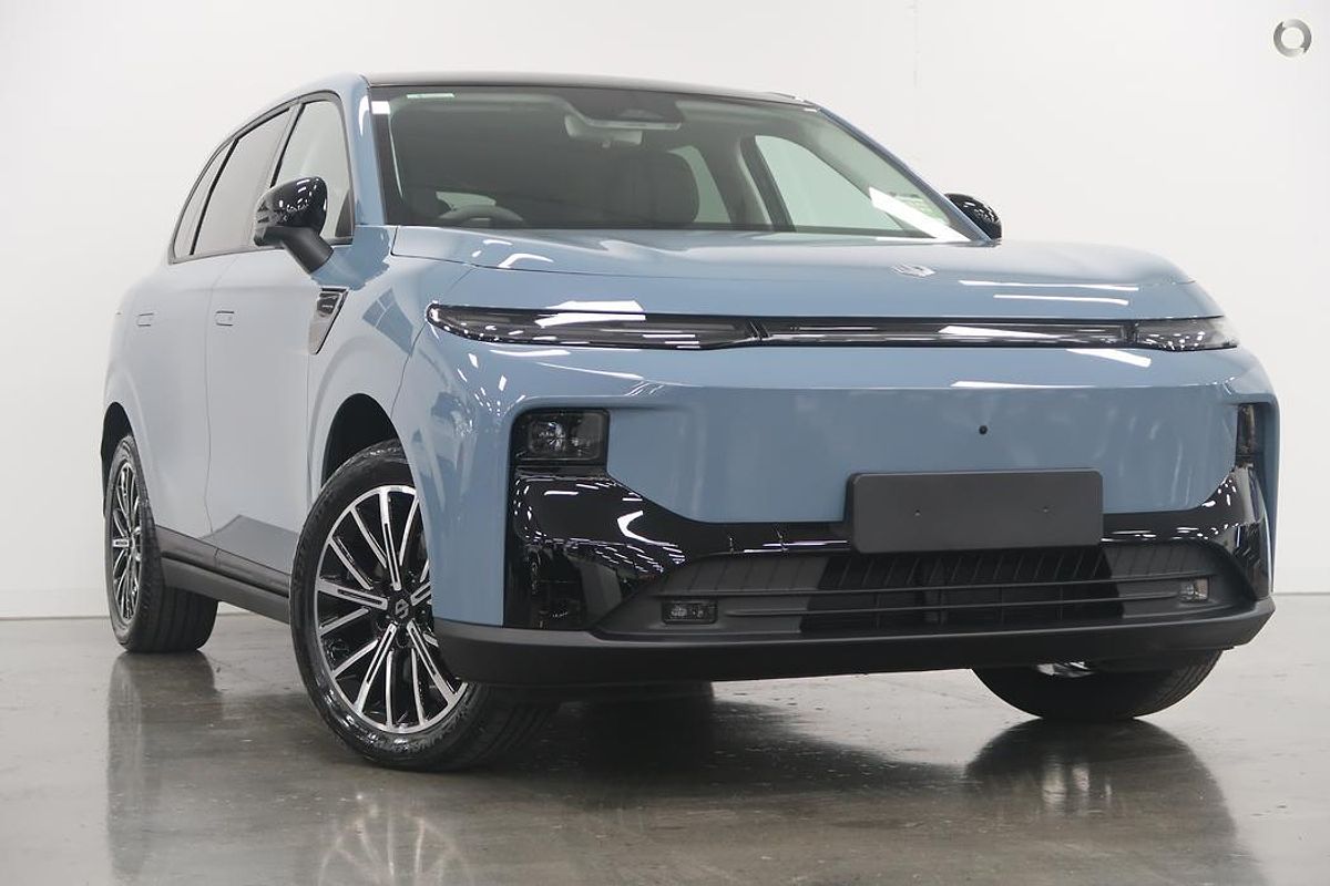 2026 Leapmotor B10 Design LR A12