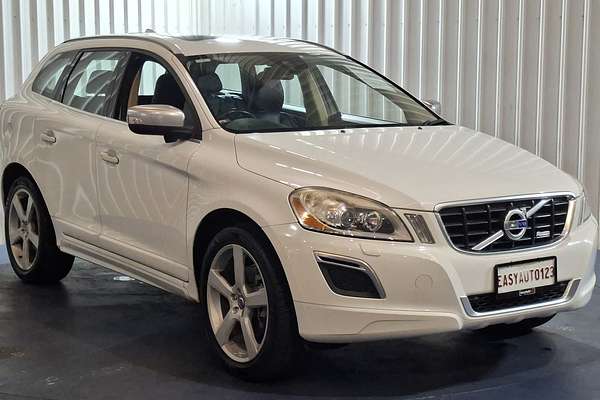 2012 Volvo XC60 T6 R-Design