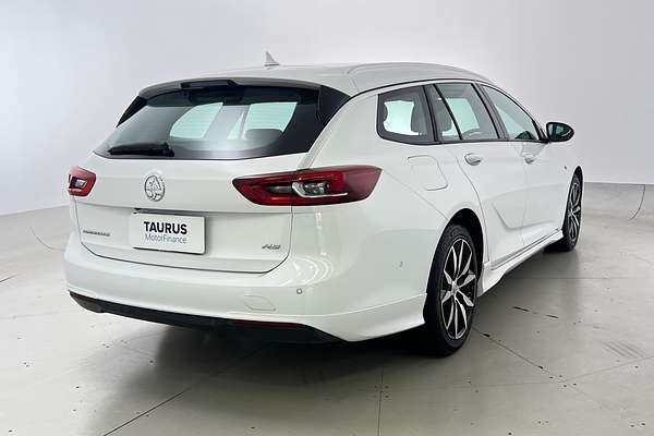 2018 Holden Commodore RS ZB thumb-4