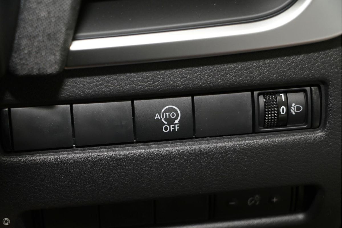 2025 Nissan QASHQAI ST J12