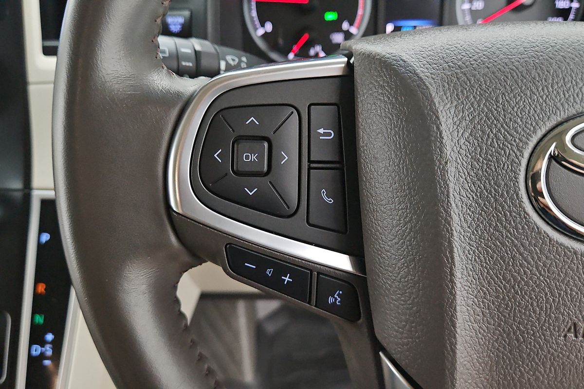 2020 Toyota Hiace Commuter GL GDH322R ELWB High Roof