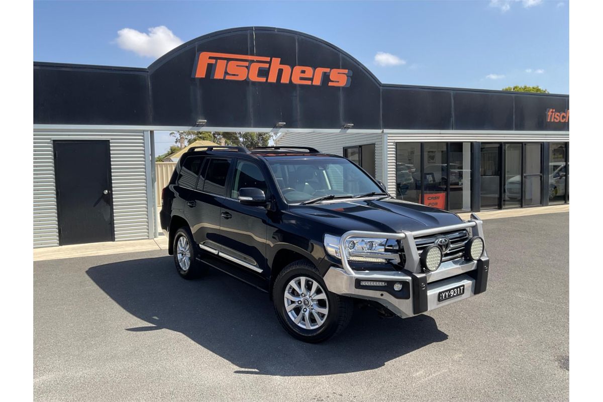 2017 Toyota Landcruiser Sahara VDJ200R