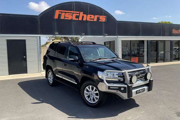 2017 Toyota Landcruiser Sahara VDJ200R