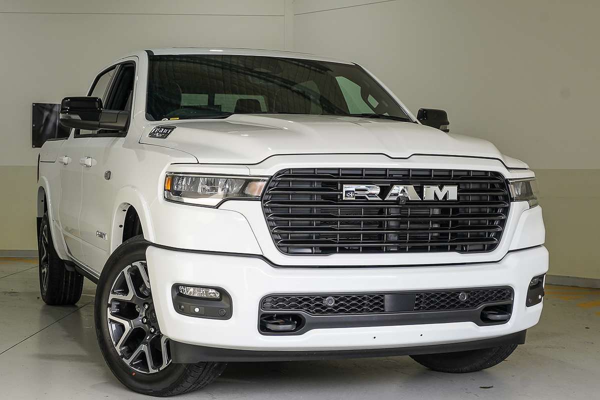 2025 RAM 1500 Laramie Sport Hurricane SO RamBox DT 4X4 SWB
