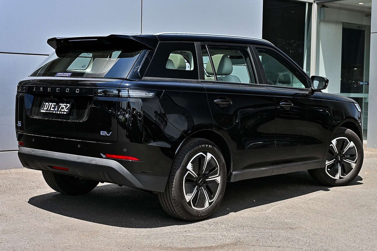 2025 Jaecoo J5 EV Summit