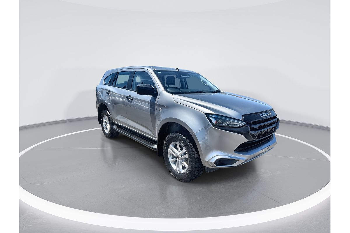 2022 Isuzu MU-X LS-M