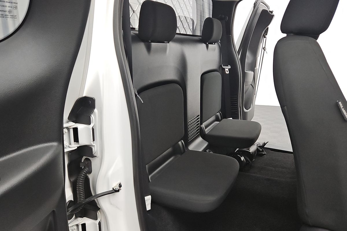 2021 Nissan Navara SL D23 Rear Wheel Drive