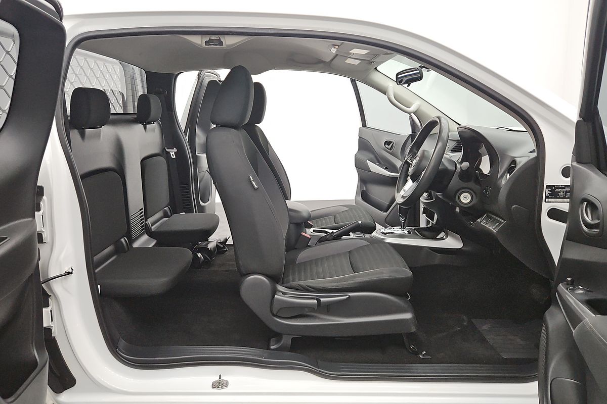 2021 Nissan Navara SL D23 Rear Wheel Drive