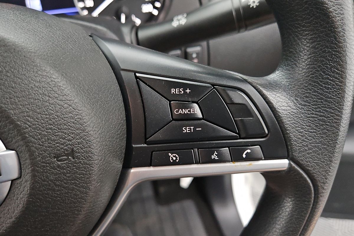 2021 Nissan Navara SL D23 Rear Wheel Drive