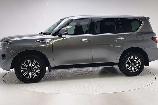 2023 Nissan Patrol Ti Y62 thumb-6