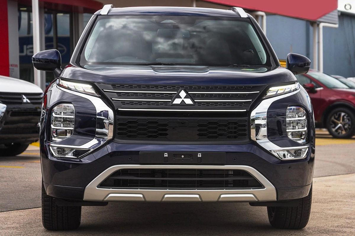 2022 Mitsubishi Outlander Exceed ZM