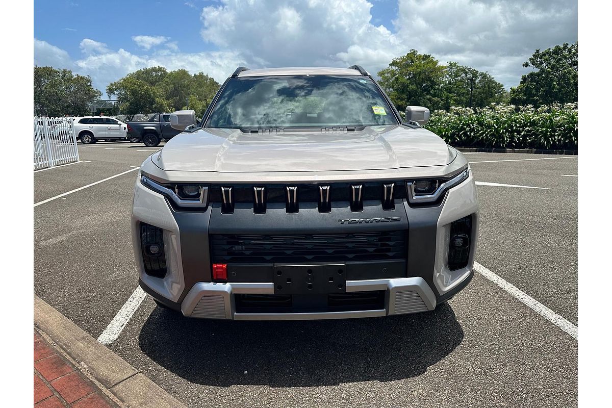 2026 KGM Torres Hybrid K40 J140