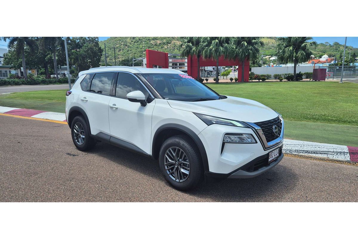 2024 Nissan X-TRAIL ST T33