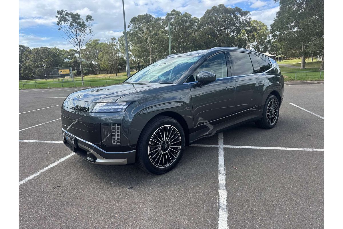 2025 Hyundai IONIQ 9 Calligraphy ME.V1