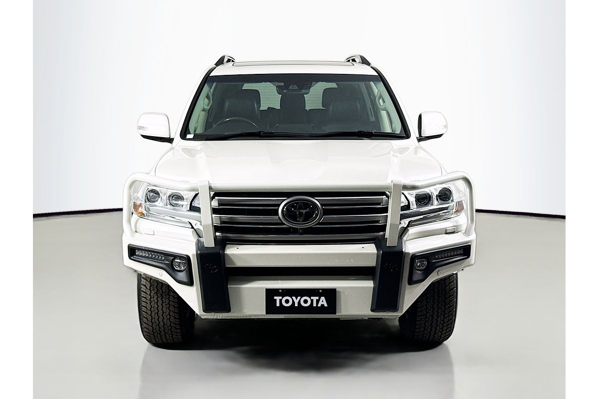 2020 Toyota Landcruiser Sahara VDJ200R