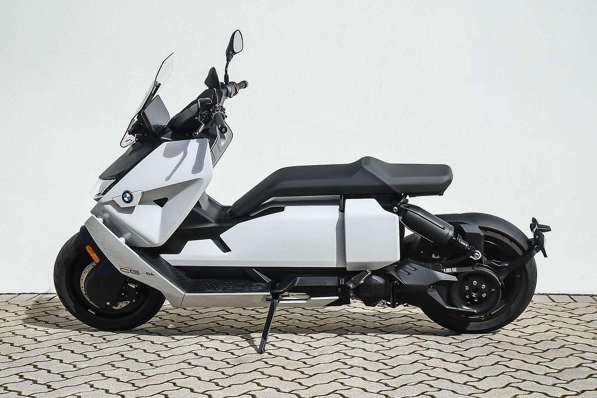 2022 BMW C SERIES