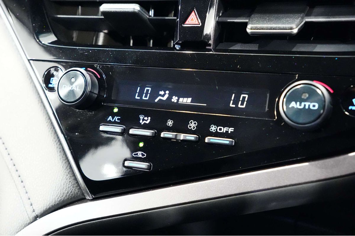 2022 Toyota Camry Ascent AXVH70R