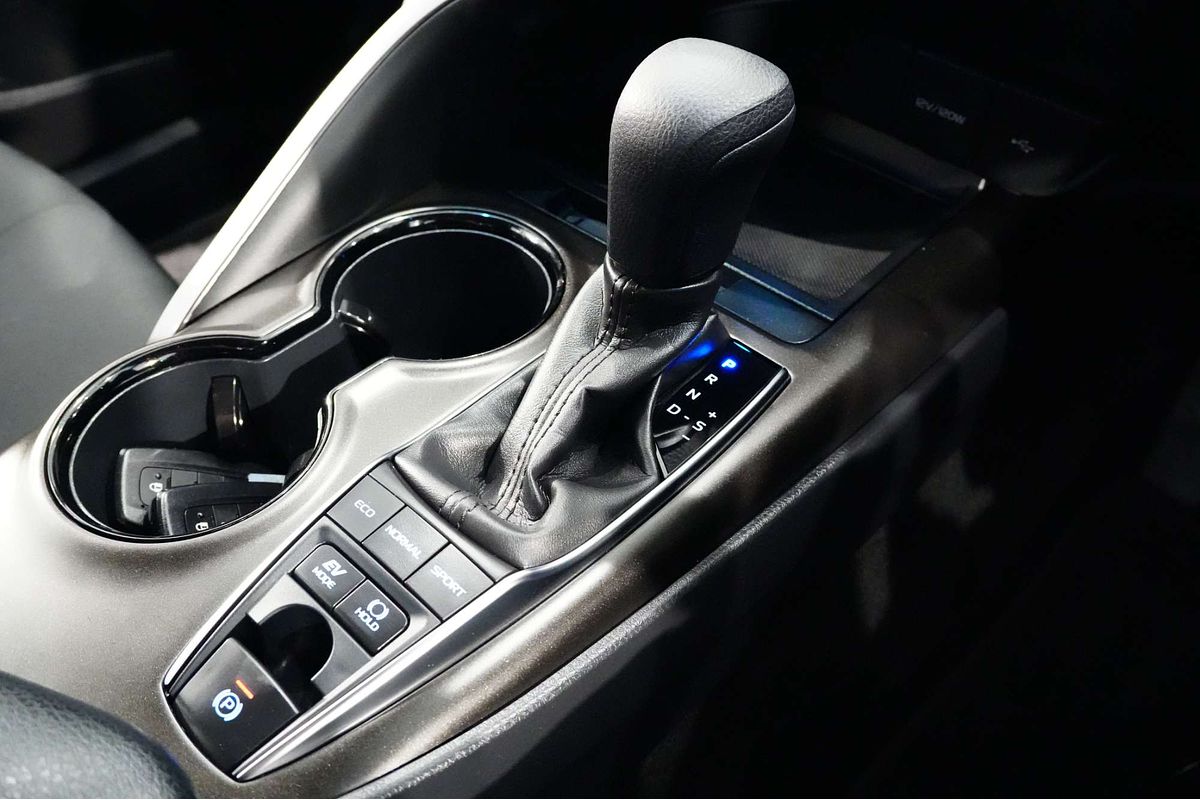 2022 Toyota Camry Ascent AXVH70R