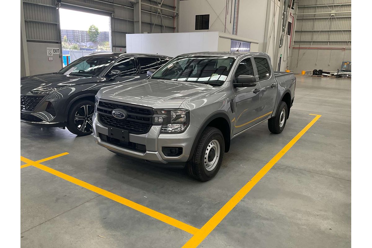 2025 Ford Ranger XL 4X4 2.0L