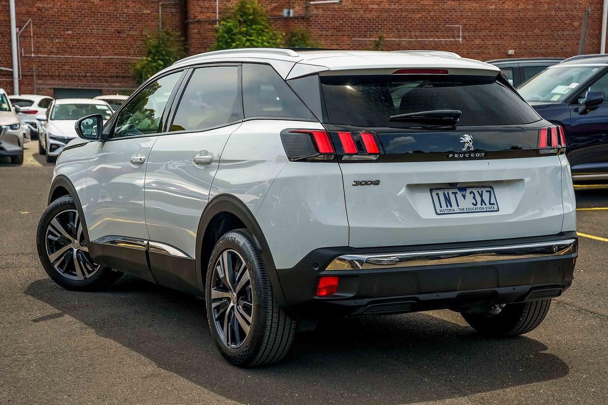 2017 Peugeot 3008 Allure P84