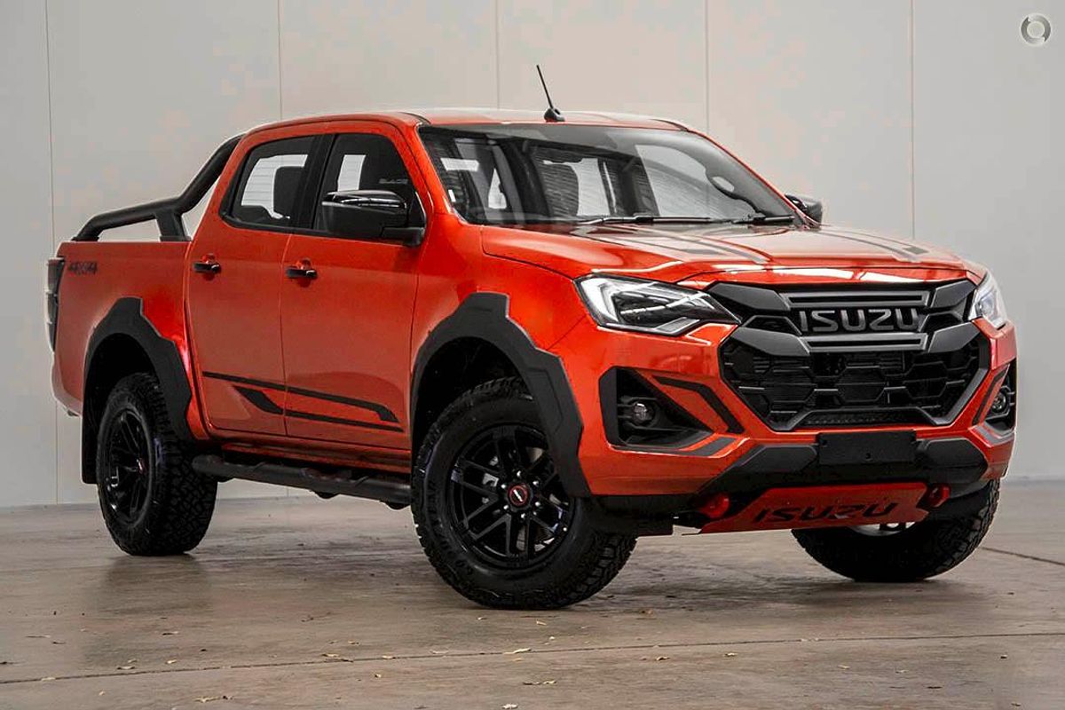 2025 Isuzu D-MAX BLADE 4X4