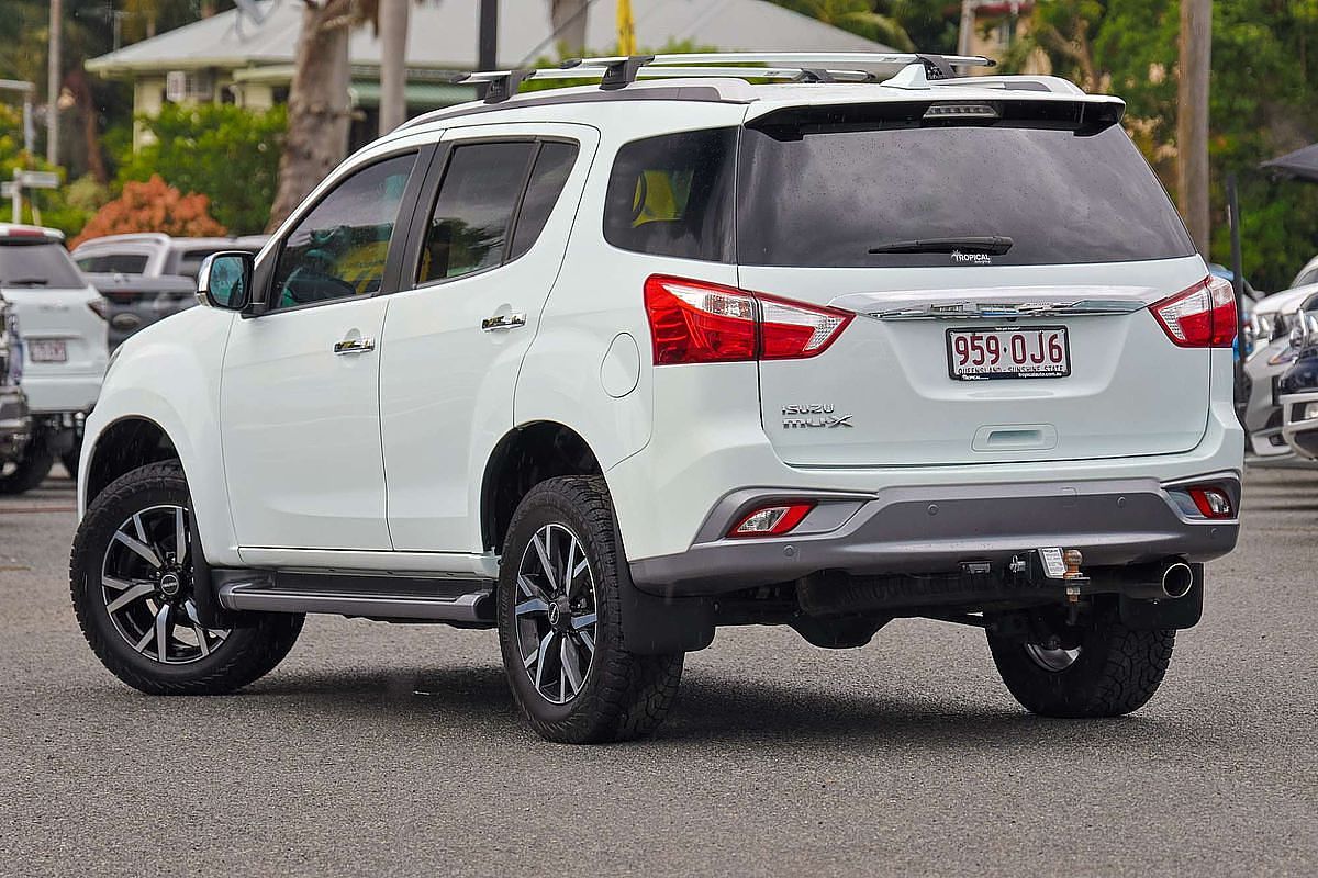 2021 Isuzu MU-X LS-T