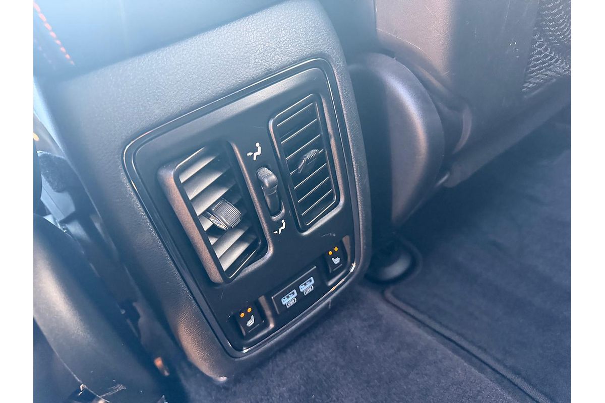 2016 Jeep Grand Cherokee 75th Anniversary WK