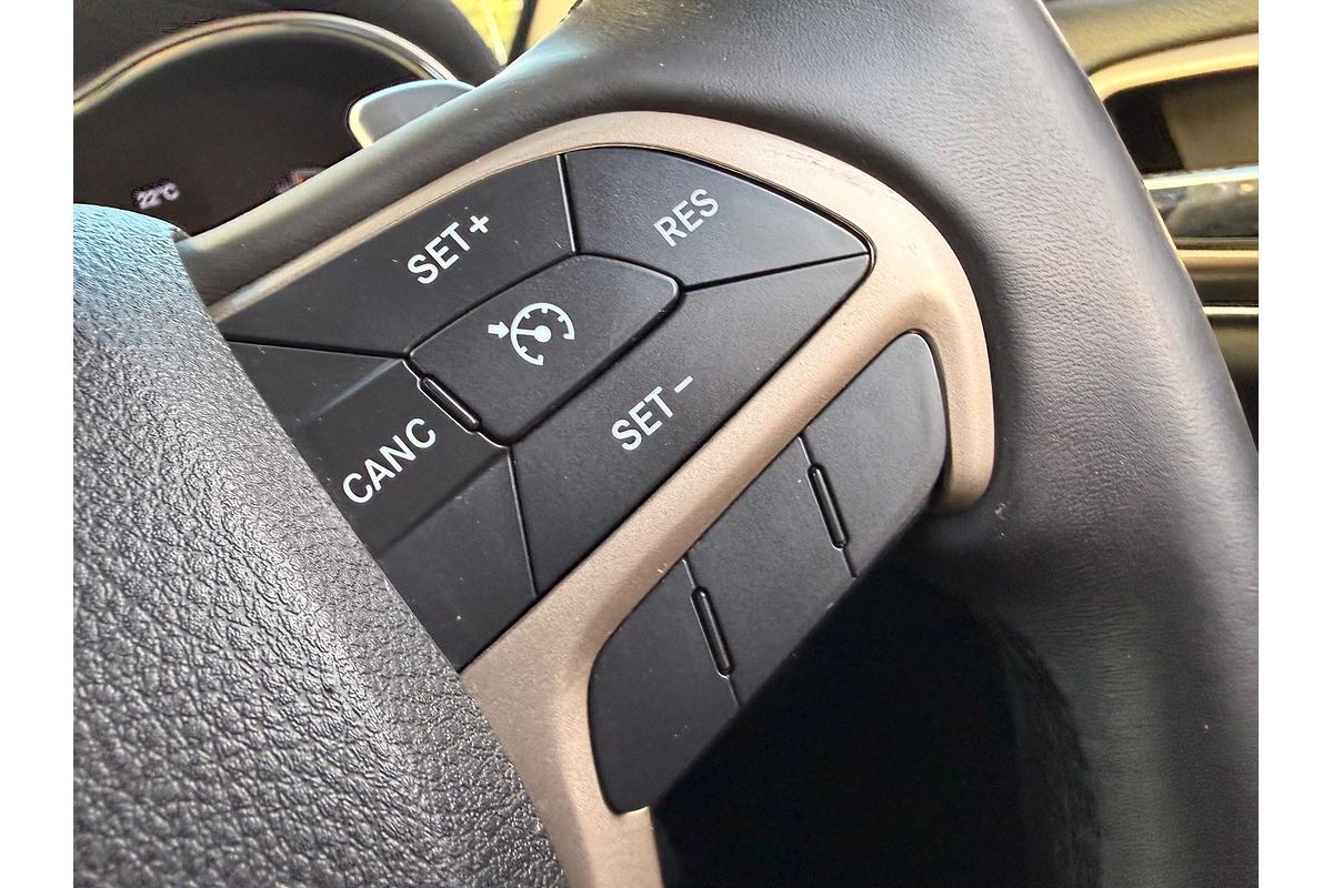 2016 Jeep Grand Cherokee 75th Anniversary WK