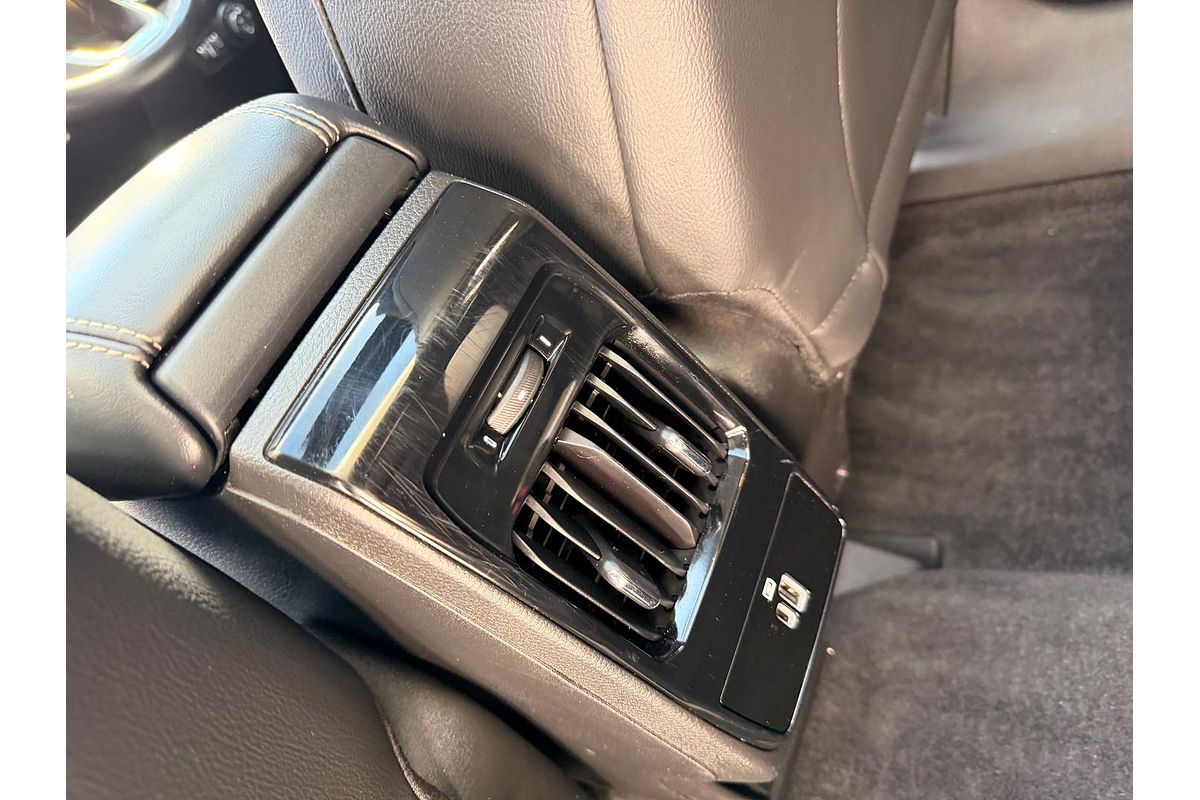 2022 Jeep Compass S-Limited M6