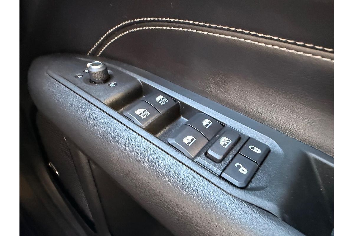 2022 Jeep Compass S-Limited M6