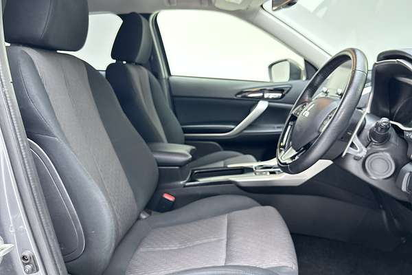 2023 Mitsubishi Eclipse Cross LS YB thumb-12