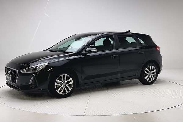 2017 Hyundai i30 Active PD thumb-3